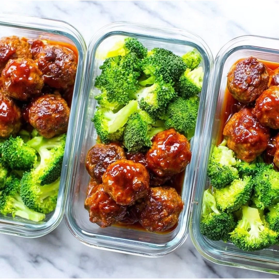 Delicious honey garlic BBQ meatballs cooked in a crockpot.
